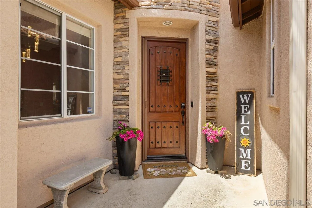 https://cdn.realtyfeed.com/cdn/127/260012433/1abf9cf7017bbb0ac18b98c307ad8979.webp