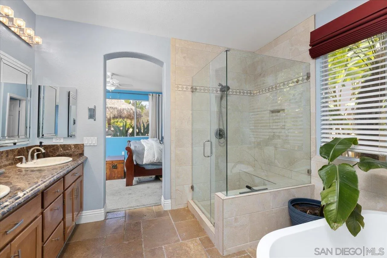 https://cdn.realtyfeed.com/cdn/127/260012433/31f576685ca67d56b456aa8cc475cff3.webp