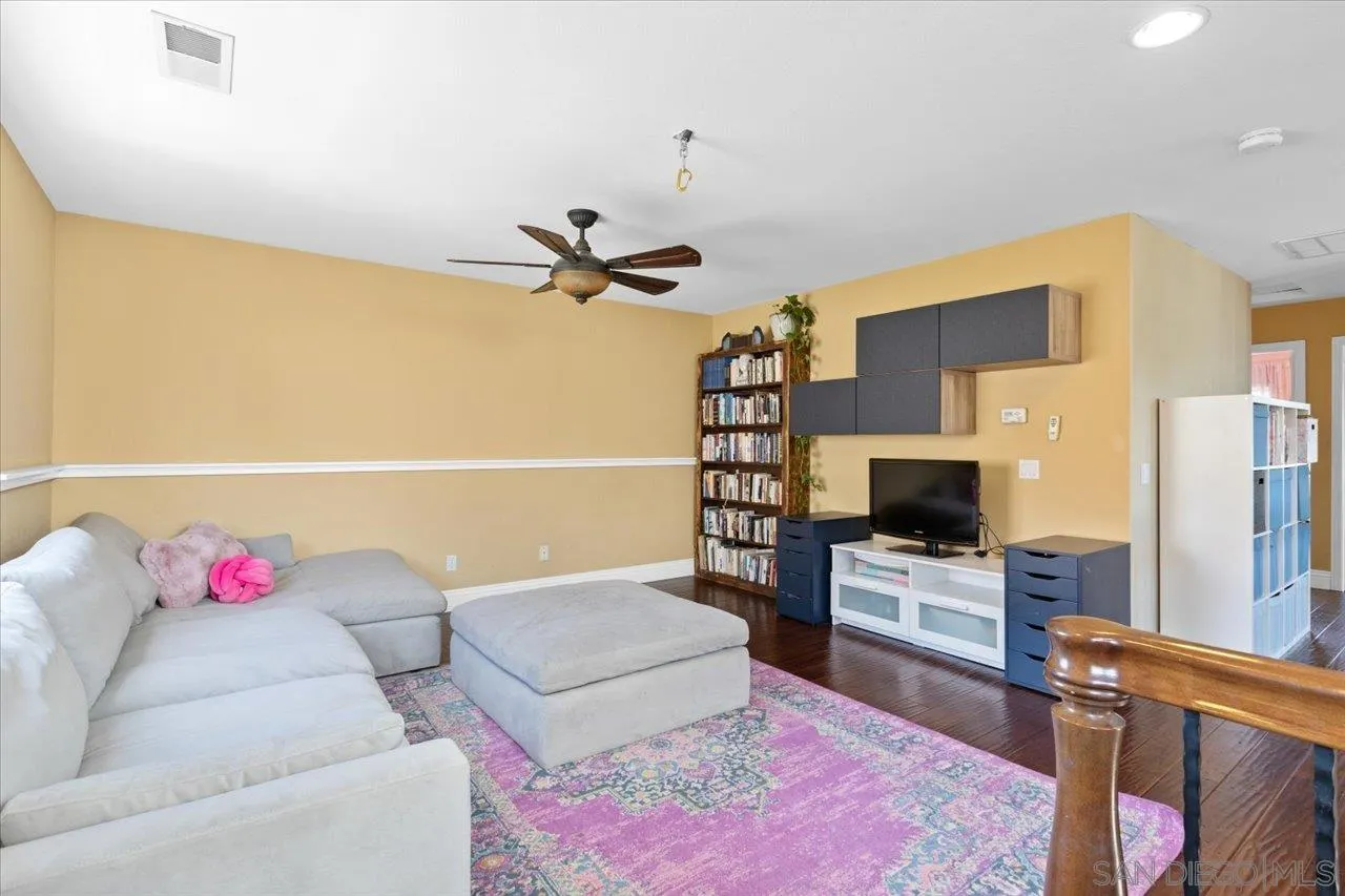 https://cdn.realtyfeed.com/cdn/127/260012433/6d8f38b844e3d6b667fe094f87371c3e.webp