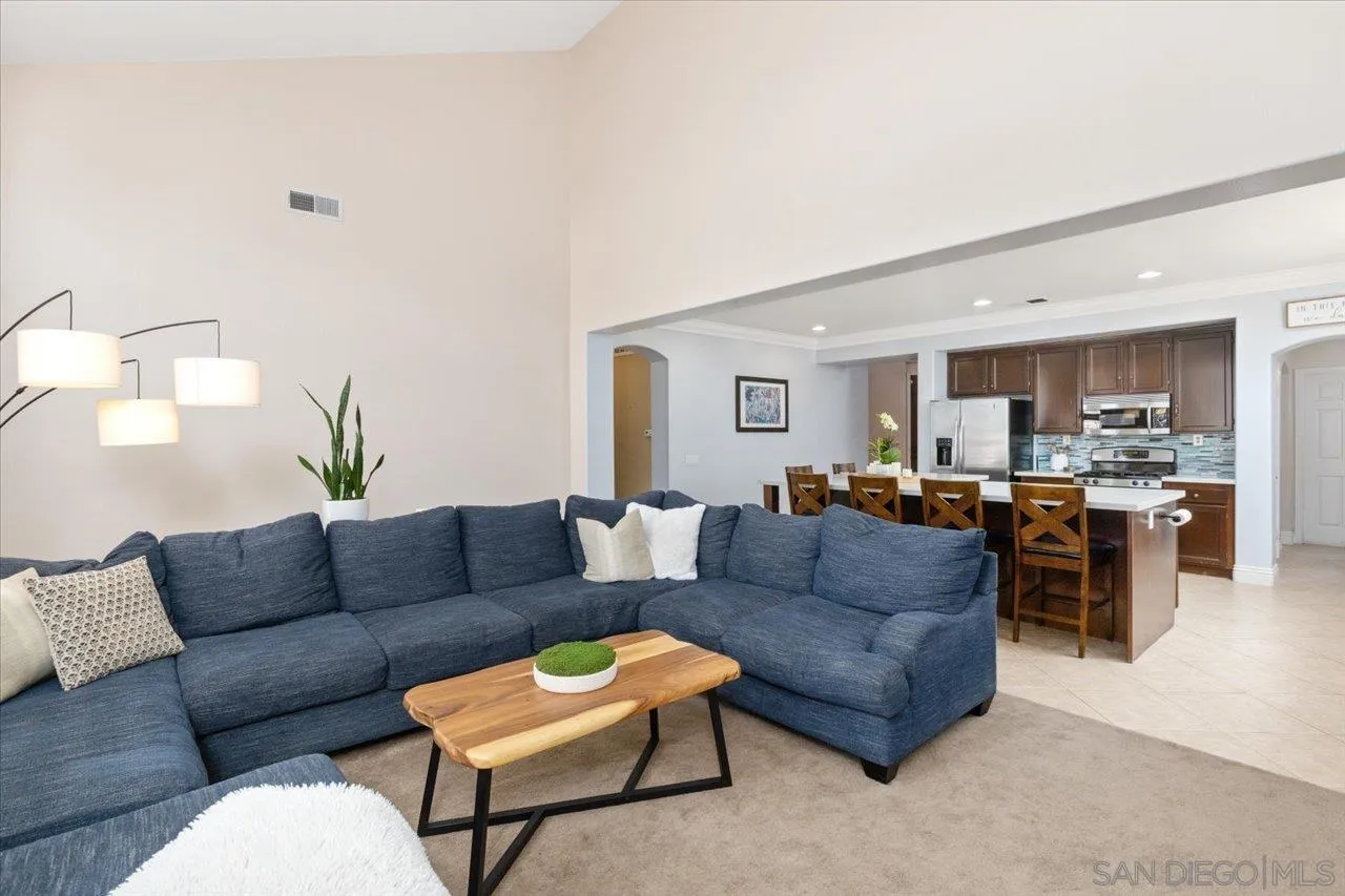 https://cdn.realtyfeed.com/cdn/127/260012433/7a472614aaa1ad75078a86020fb1511f.webp