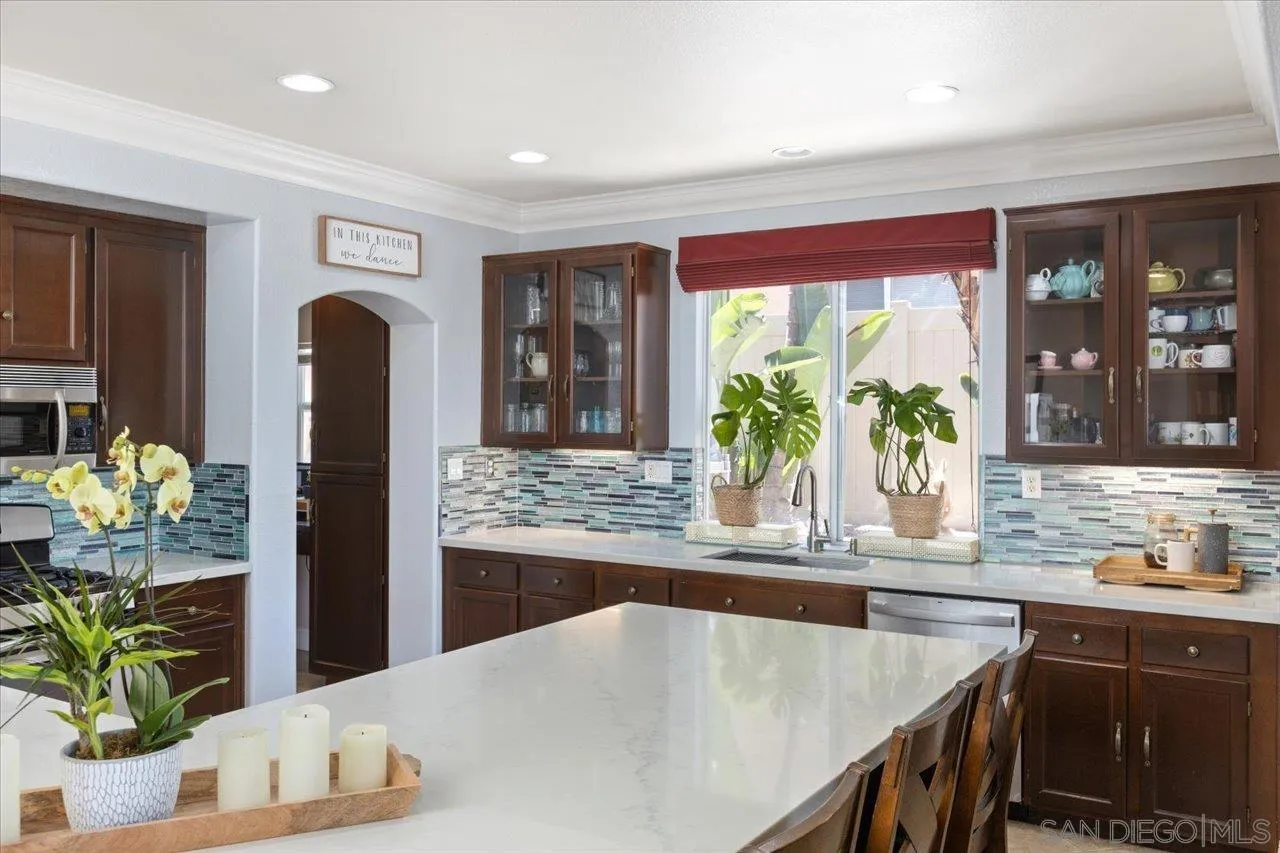 https://cdn.realtyfeed.com/cdn/127/260012433/fdf3d08a24758db7a87a57f9fbc8c3a7.webp