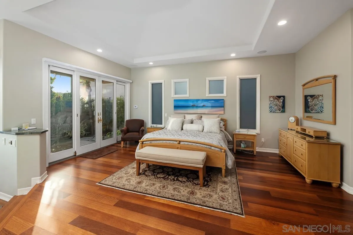 https://cdn.realtyfeed.com/cdn/127/260012438/7748bcbba7c48bbc2336318cf25e7bad.webp