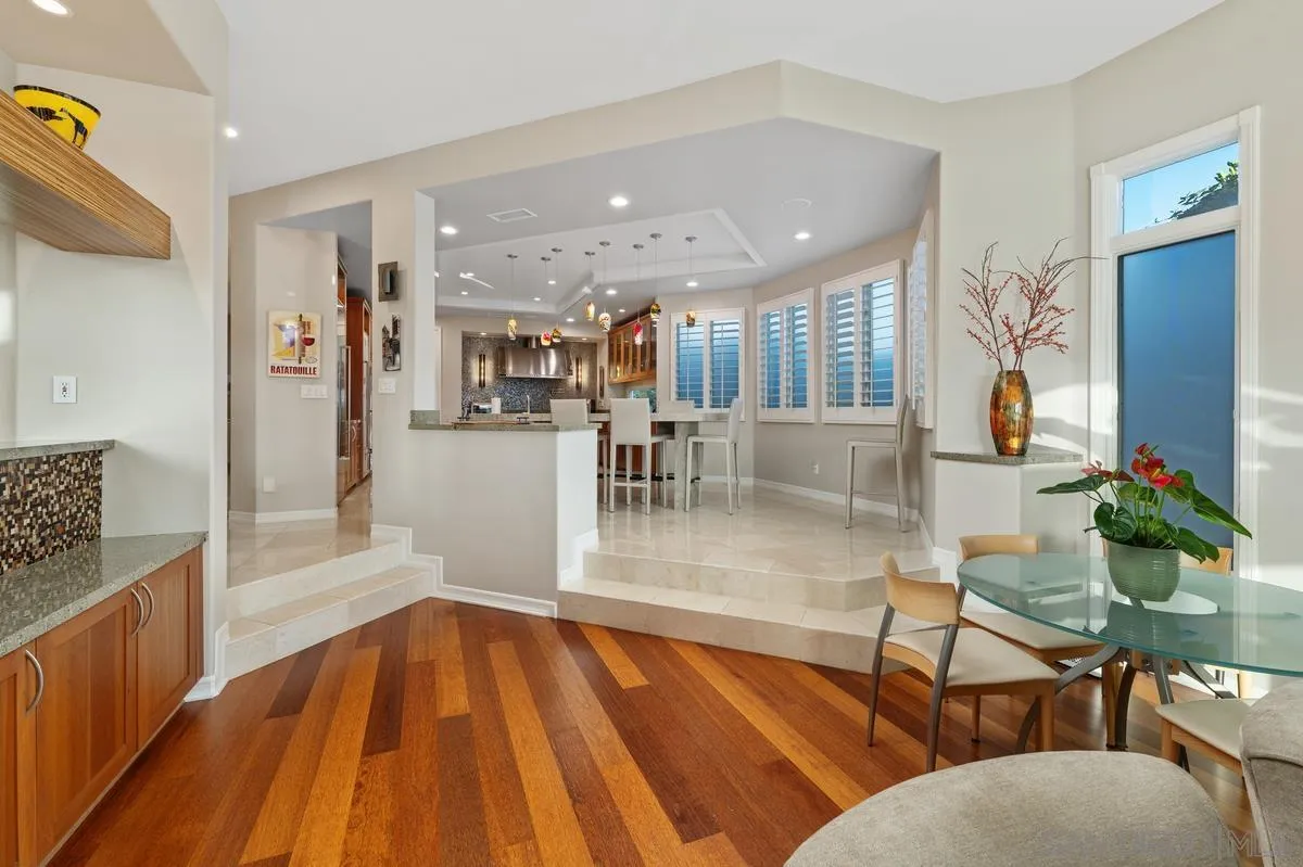 https://cdn.realtyfeed.com/cdn/127/260012438/79a392d3a48e24b79b7afaebc276a9e9.webp