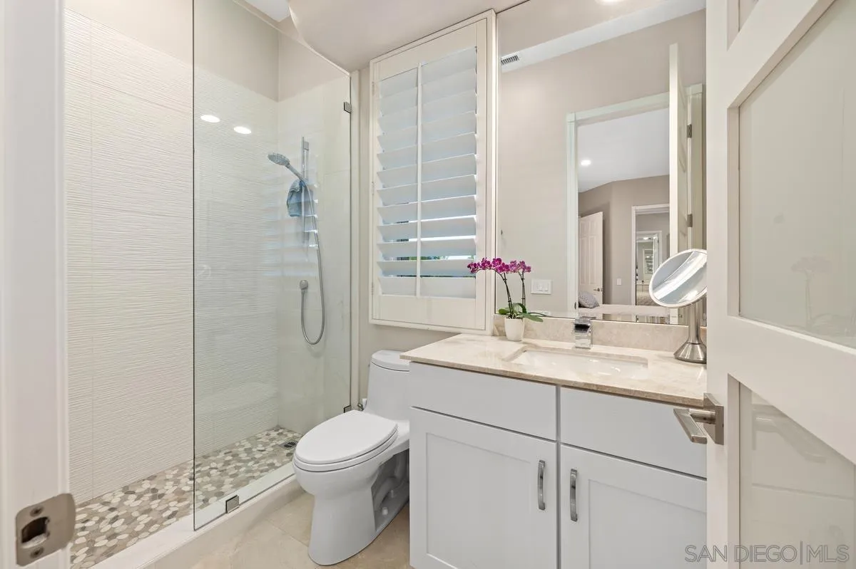 https://cdn.realtyfeed.com/cdn/127/260012438/d4dbab581f28366aefe076c959a938a2.webp