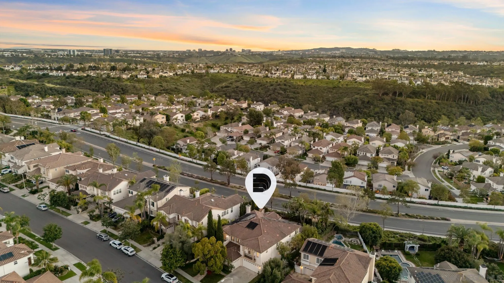 https://cdn.realtyfeed.com/cdn/127/260012440/0caef2003827a99d592b042e8cf0216f.webp