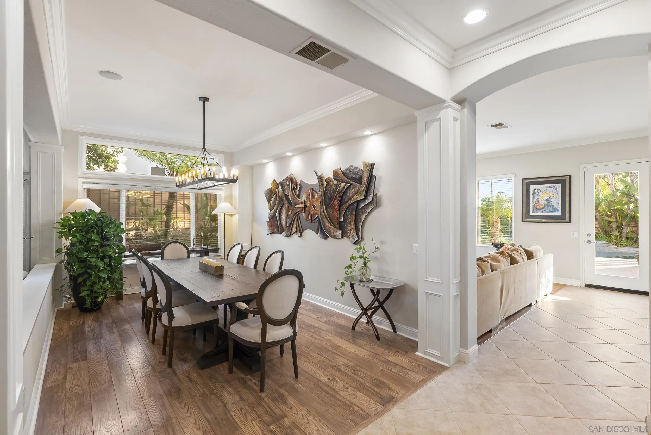 https://cdn.realtyfeed.com/cdn/127/260012440/9ca24b86a50ee163c0ded687d00ab6e1.webp