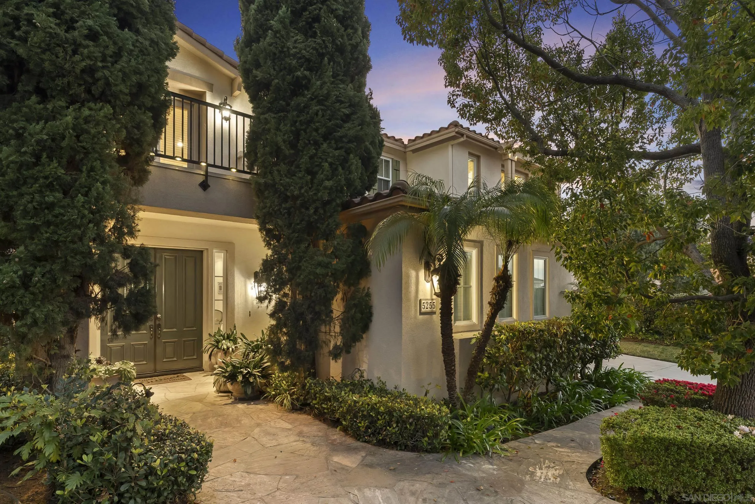 https://cdn.realtyfeed.com/cdn/127/260012440/b2b8b1991a49170dec1461971c7d9b0d.webp