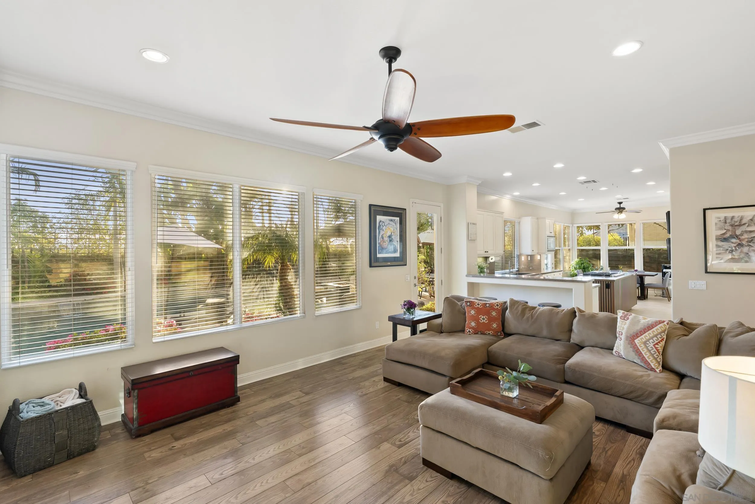 https://cdn.realtyfeed.com/cdn/127/260012440/b972408653902608c1e382f048e74c8d.webp
