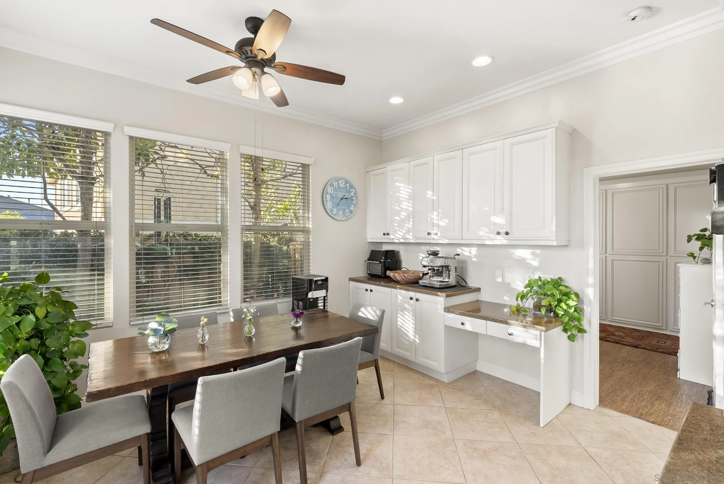 https://cdn.realtyfeed.com/cdn/127/260012440/bc8721f02d1ea1d06b09e6694512af75.webp