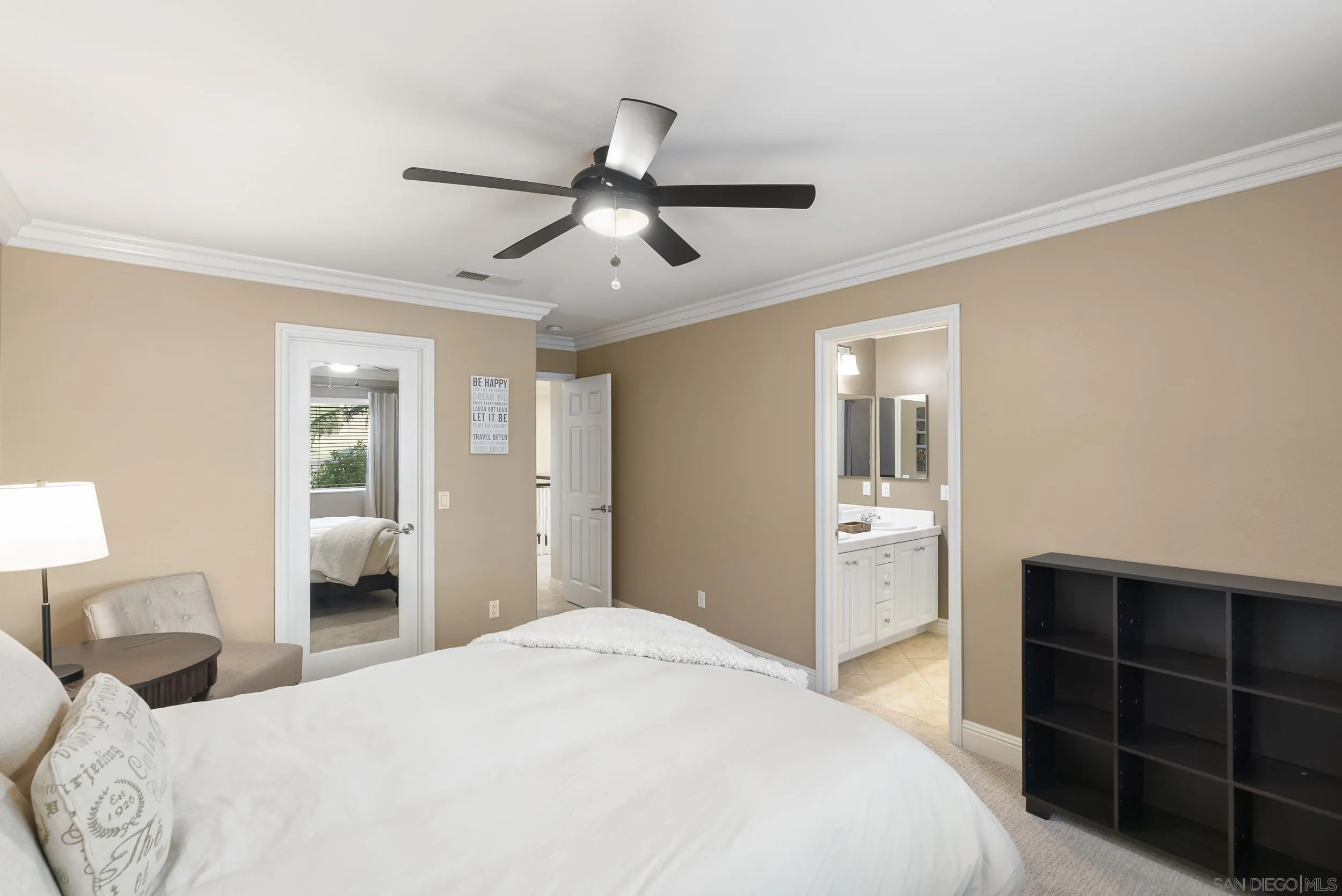 https://cdn.realtyfeed.com/cdn/127/260012440/bd9995ff174d319b7c1a151663fb4544.webp