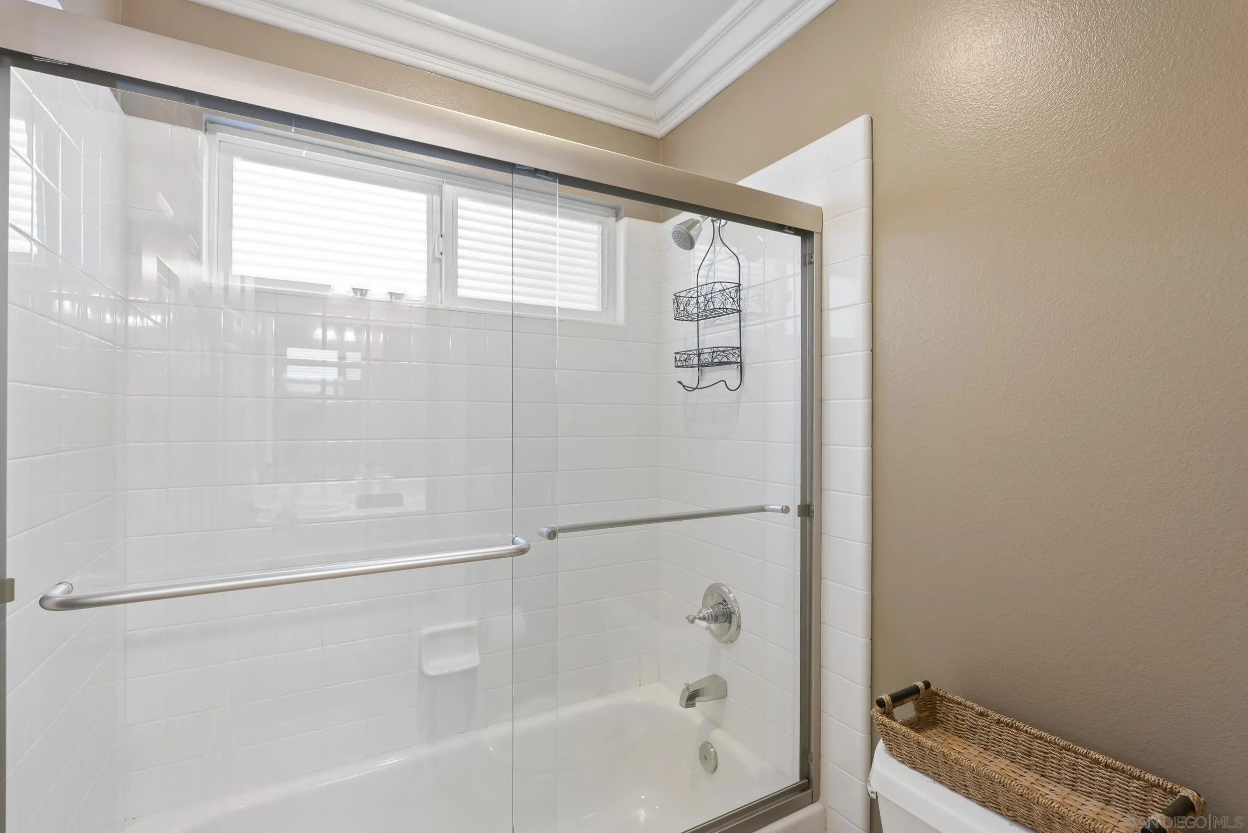 https://cdn.realtyfeed.com/cdn/127/260012440/deb5f587c5620713530ff27e798e7ea4.webp