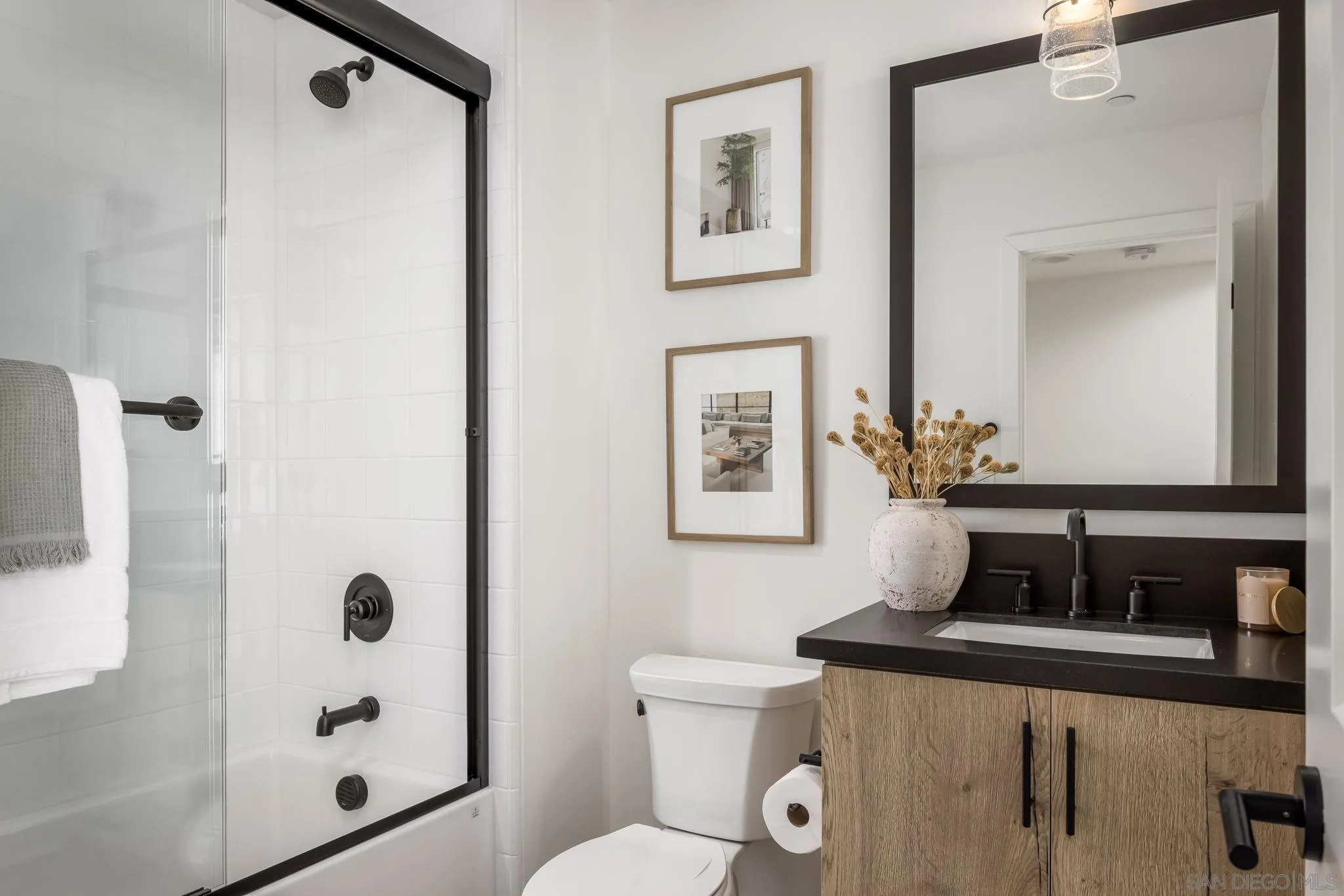 Photo #8: 260012441 Listing: Photo #8