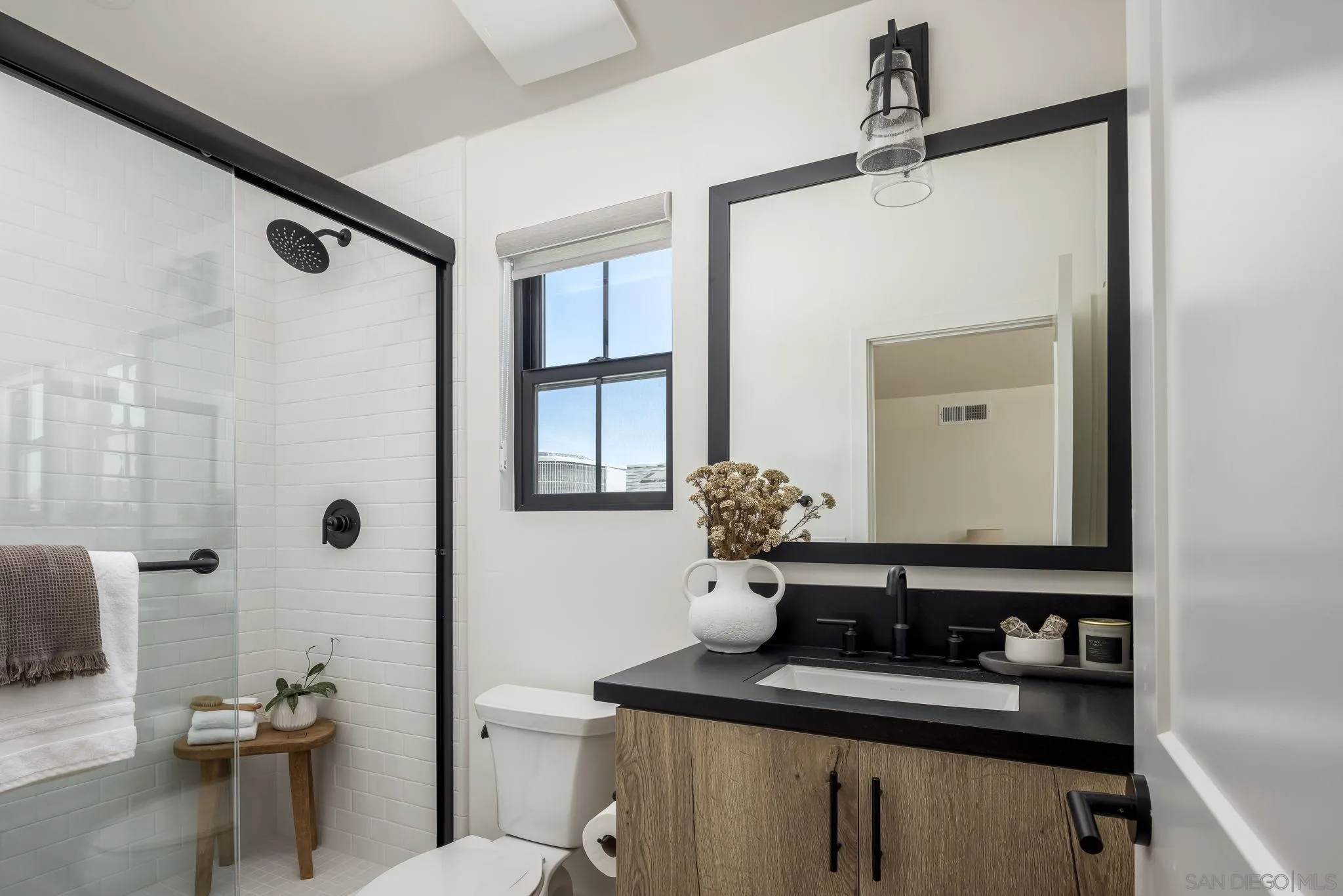 Photo #12: 260012441 Listing: Photo #12