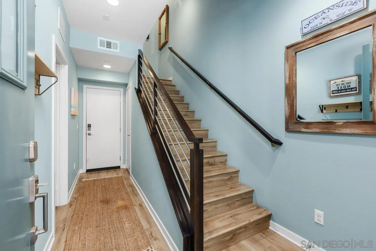 https://cdn.realtyfeed.com/cdn/127/260012443/04bcbfe89fd0c268df3d58e6b1de332c.webp