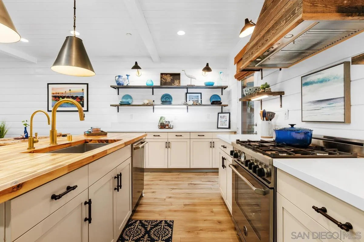 https://cdn.realtyfeed.com/cdn/127/260012443/33f23fd41fe08594c7652f326d9fe306.webp