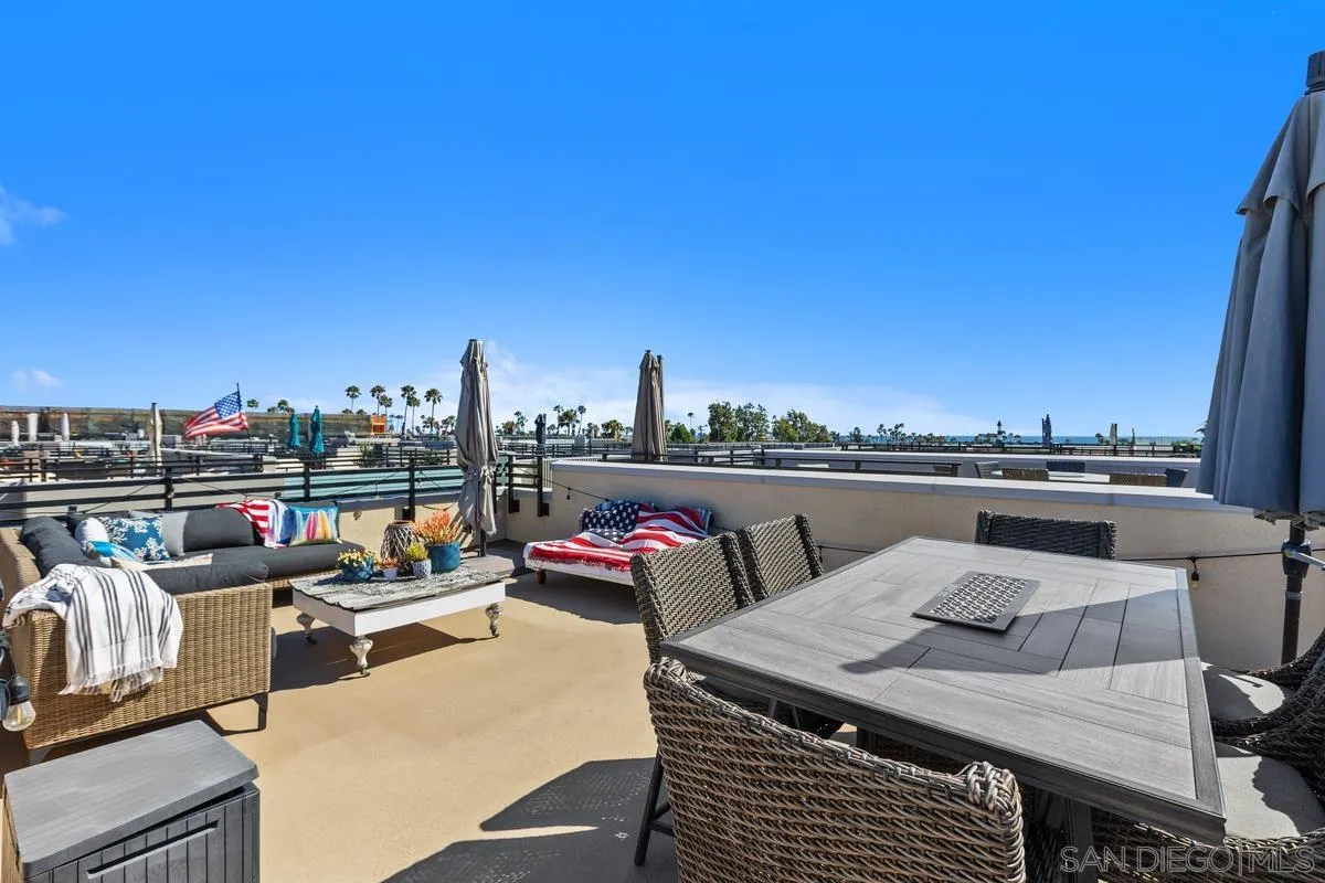 https://cdn.realtyfeed.com/cdn/127/260012443/df3a5c30cd102dea999cd11a9157cf1a.webp