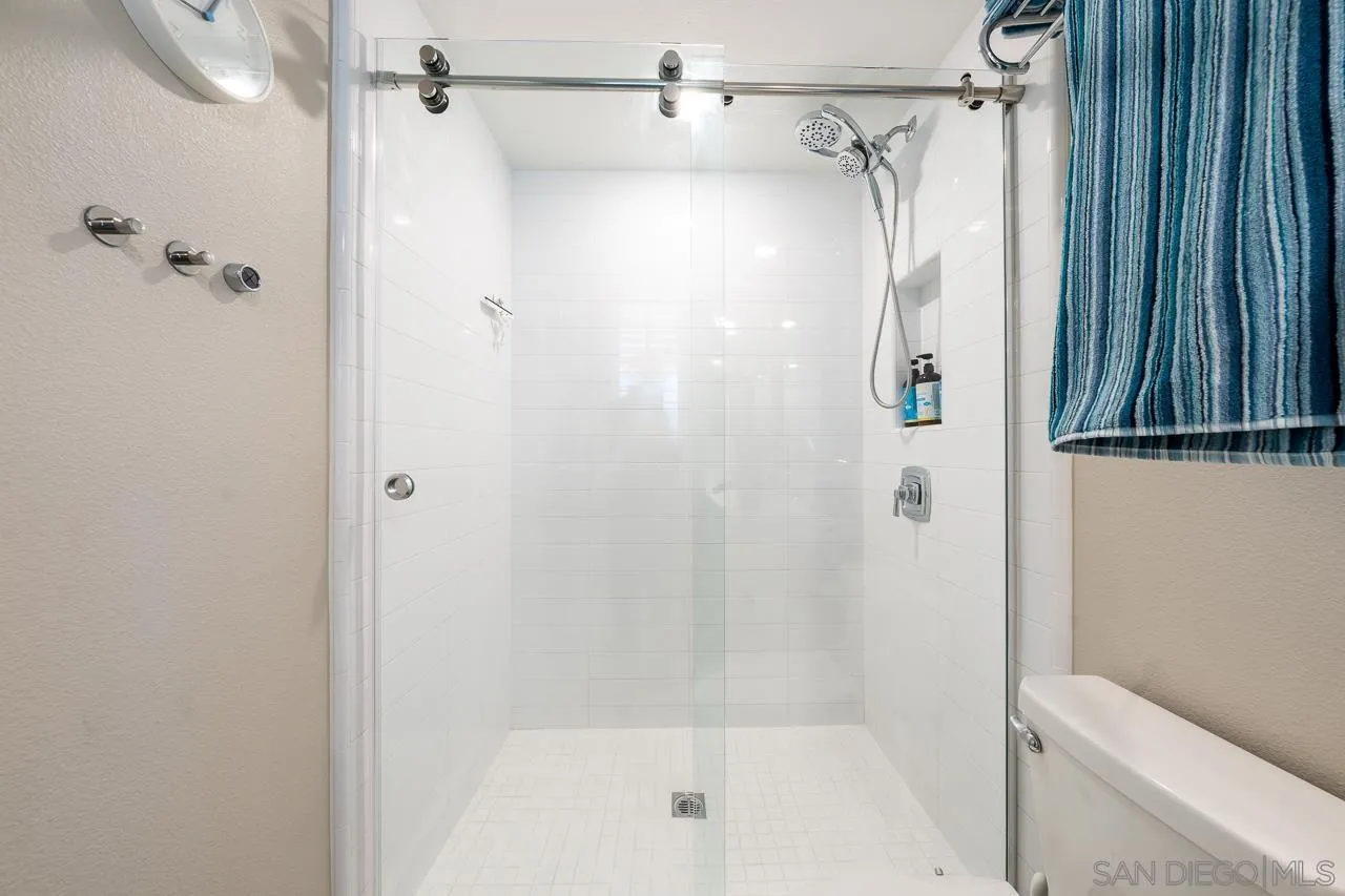 Photo #22: 260012444 Listing: Photo #22