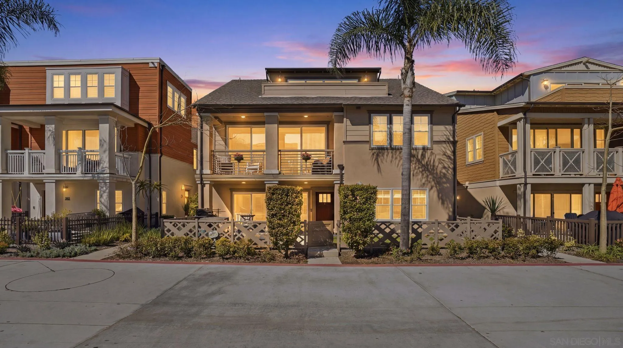 https://cdn.realtyfeed.com/cdn/127/260012444/af3f4781d71853958bf2e9df74491c9f.webp