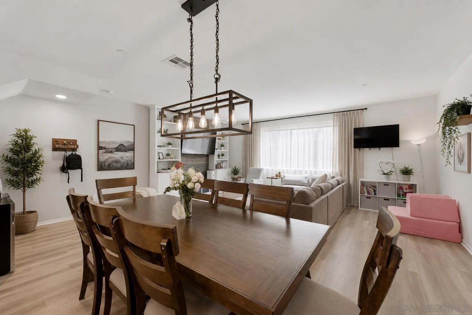 https://cdn.realtyfeed.com/cdn/127/260012446/aa0dc8b228e81204daa471f63ed7caa2.webp