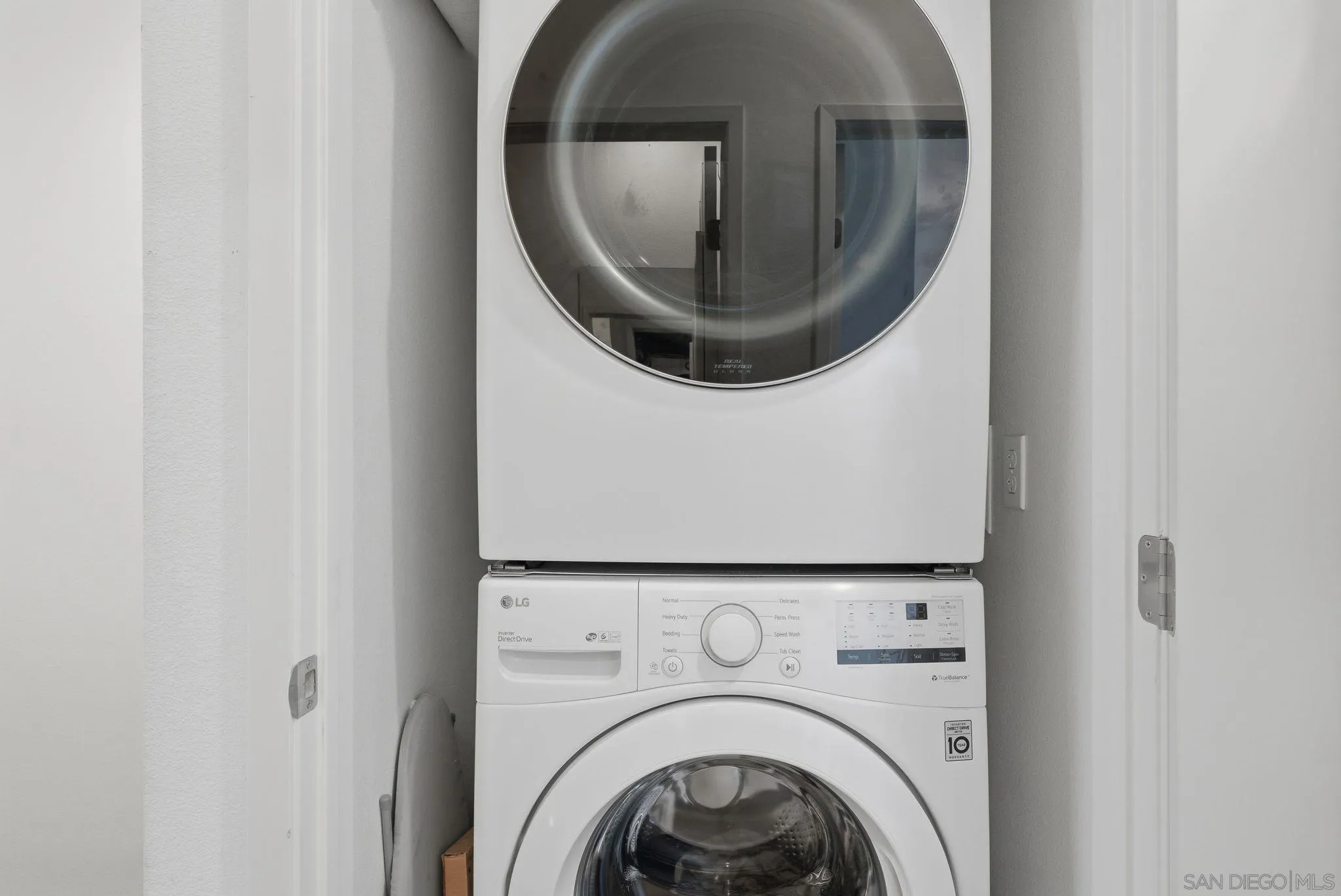 https://cdn.realtyfeed.com/cdn/127/260012446/d7bccdb4cf0417f29e9842bd139cb94a.webp