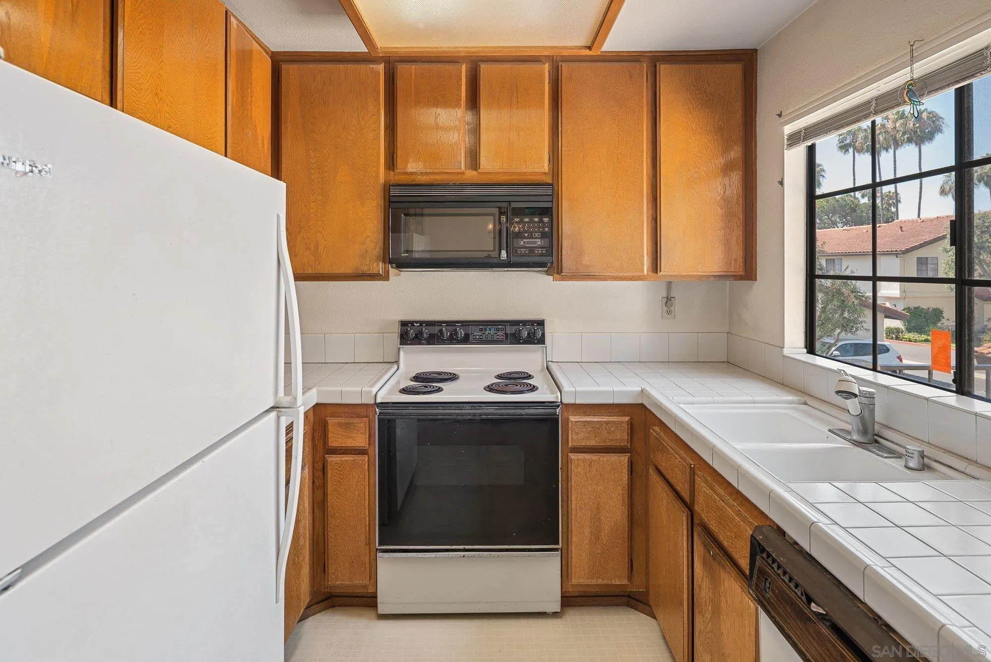 Photo #6: 260012452 Listing: Photo #6