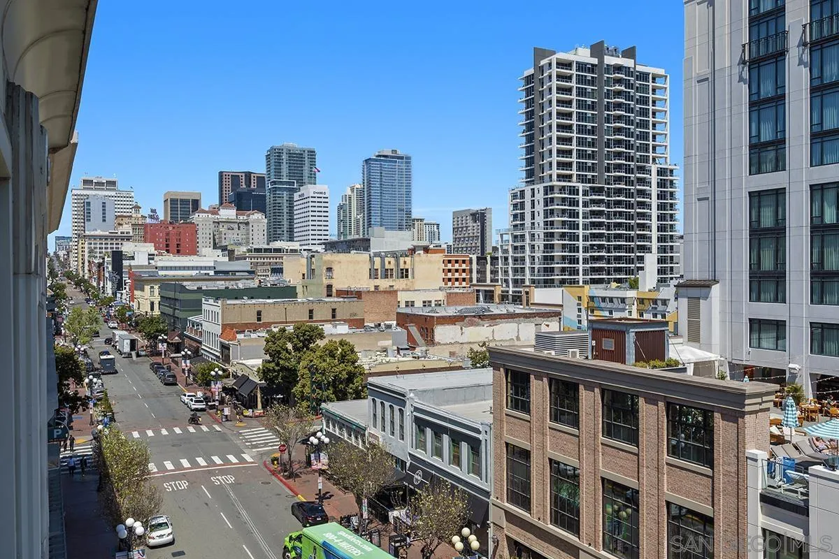 https://cdn.realtyfeed.com/cdn/127/260012453/0f54b2f8261c909b604602df07ca9231.webp