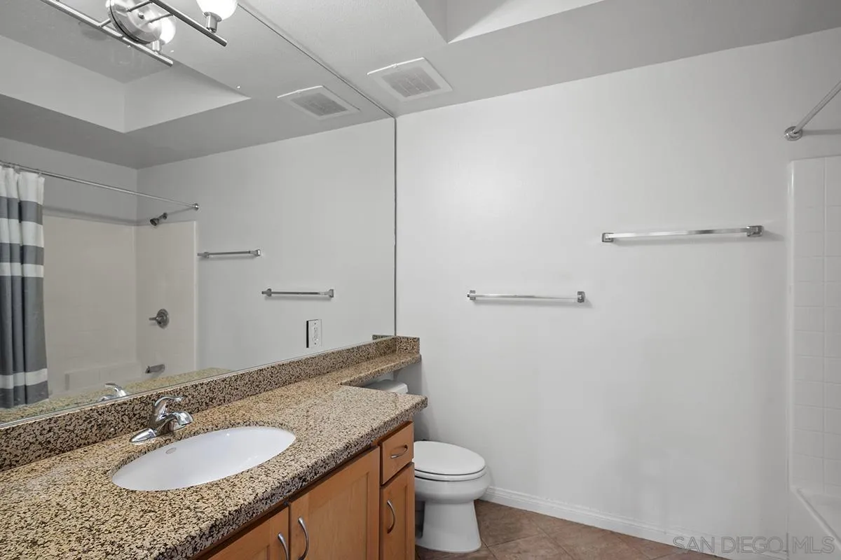 https://cdn.realtyfeed.com/cdn/127/260012453/5e557dd0059e90ce43e3edd49badf6d7.webp