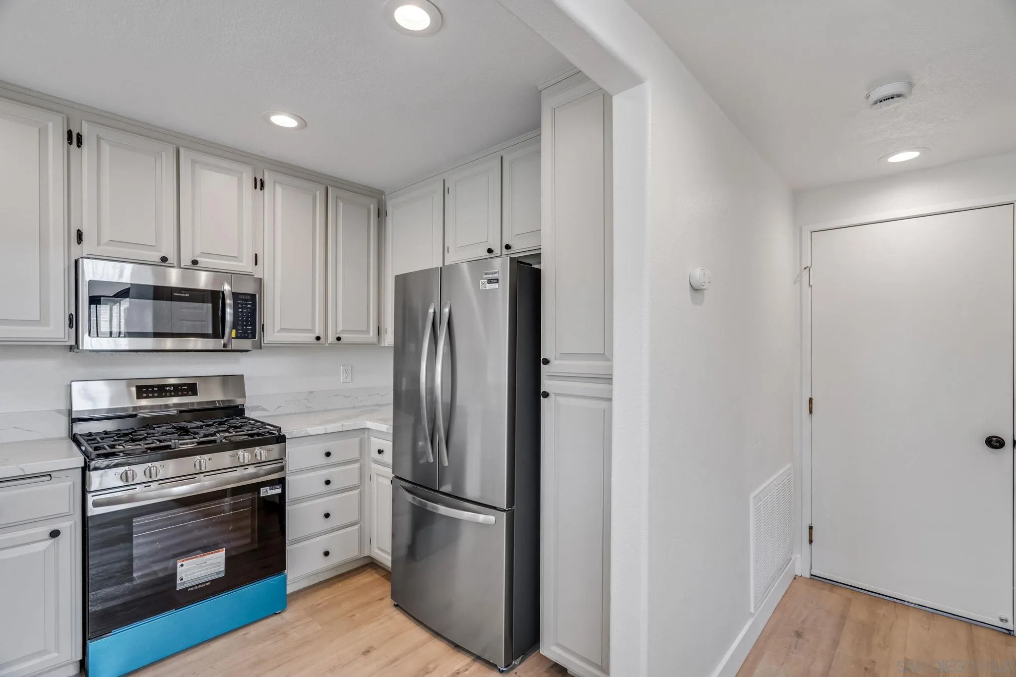 Photo #14: 260012457 Listing: Photo #14