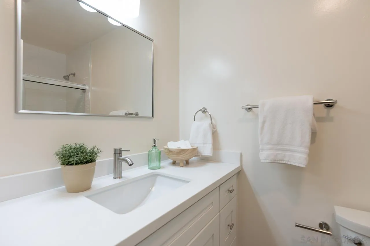 Photo #17: 260012462 Listing: Photo #17