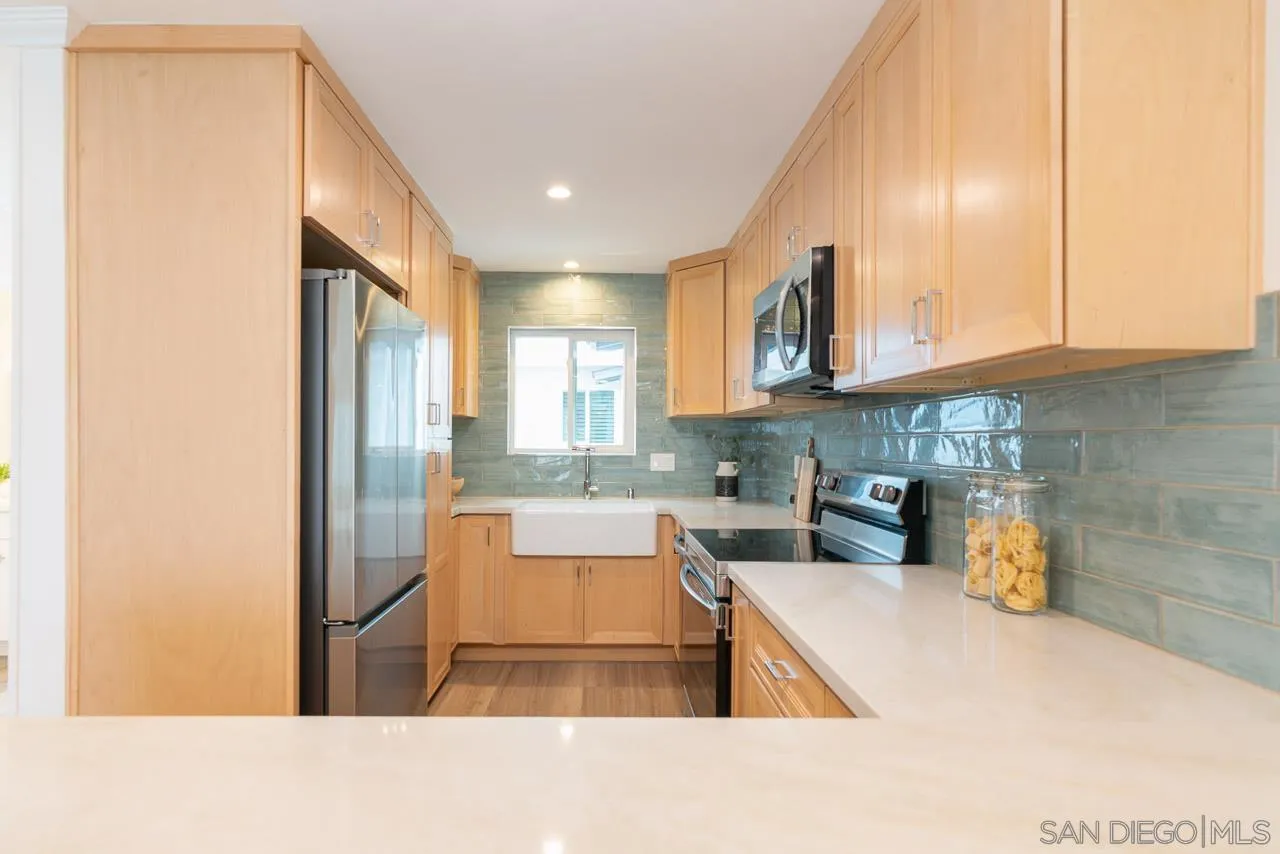 Photo #8: 260012462 Listing: Photo #8