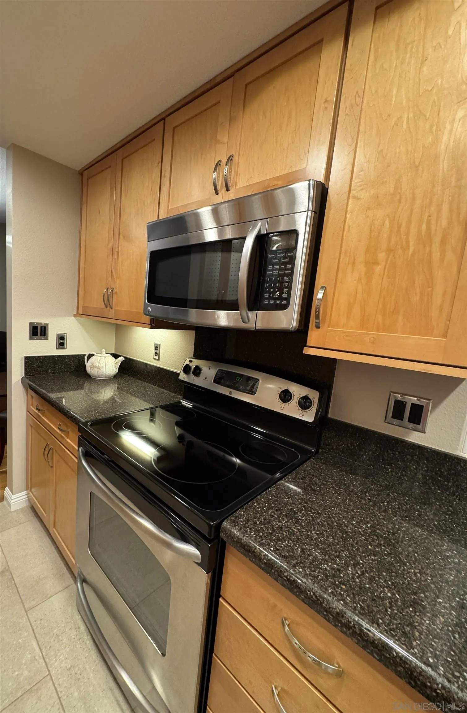 Photo #6: 260012463 Listing: Photo #6