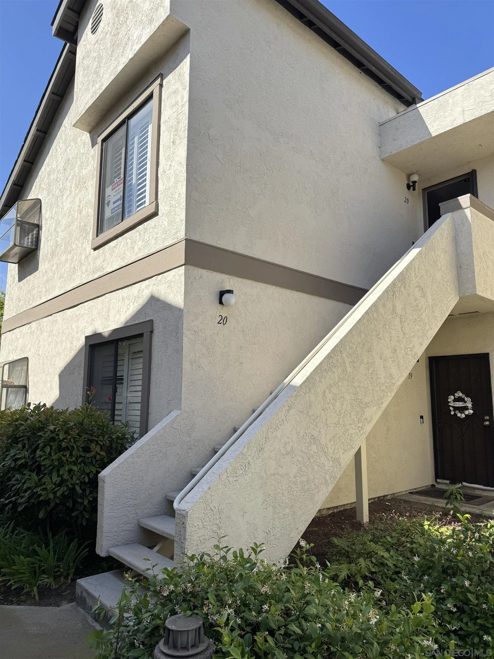 Photo #1: 260012463 Listing: Photo #1