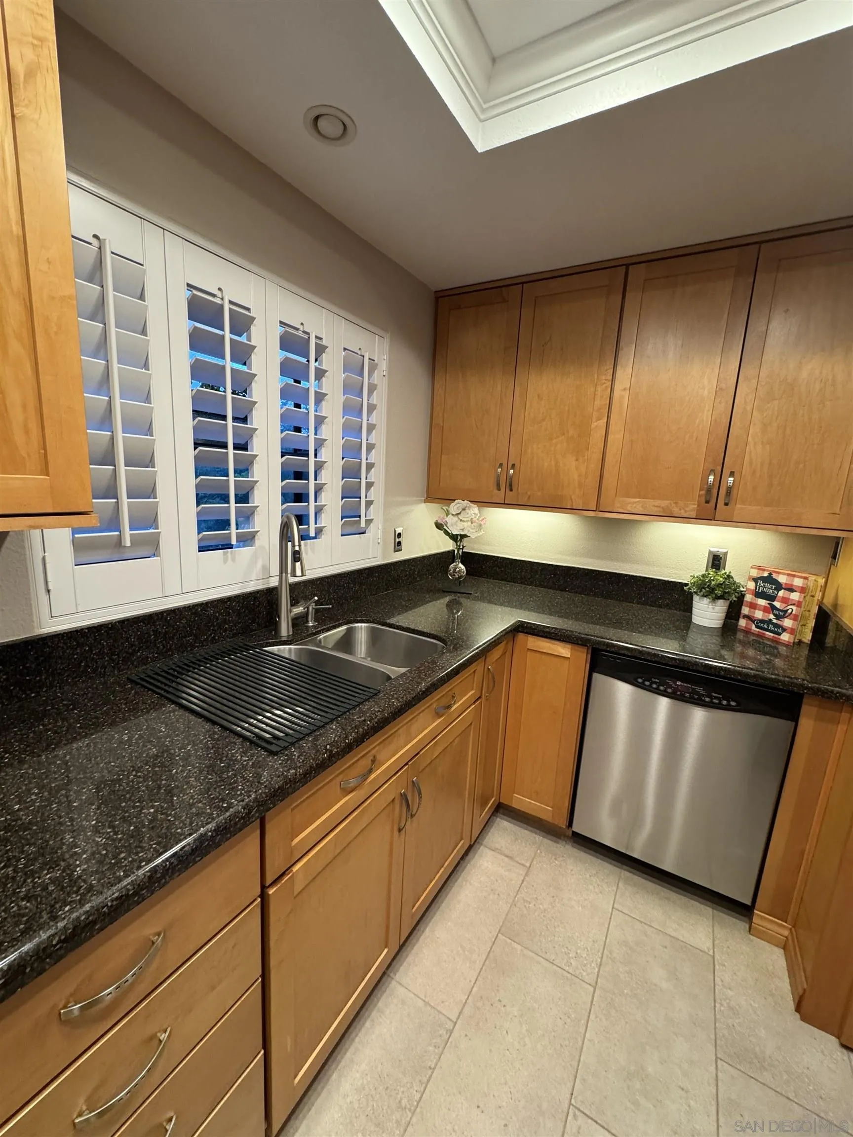 Photo #5: 260012463 Listing: Photo #5