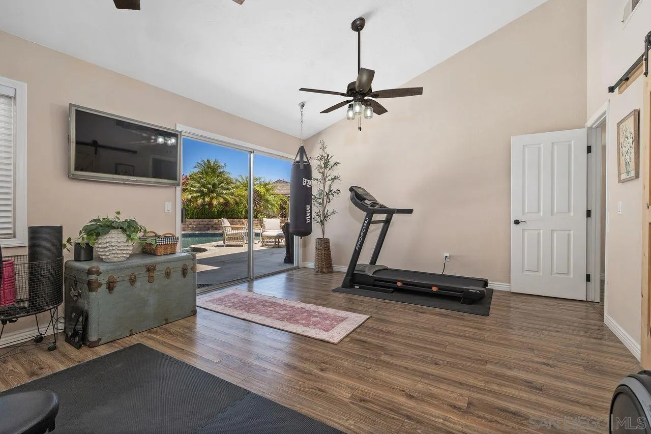 https://cdn.realtyfeed.com/cdn/127/260012464/3af6bd610857a9f32dd665cf85e2931d.webp