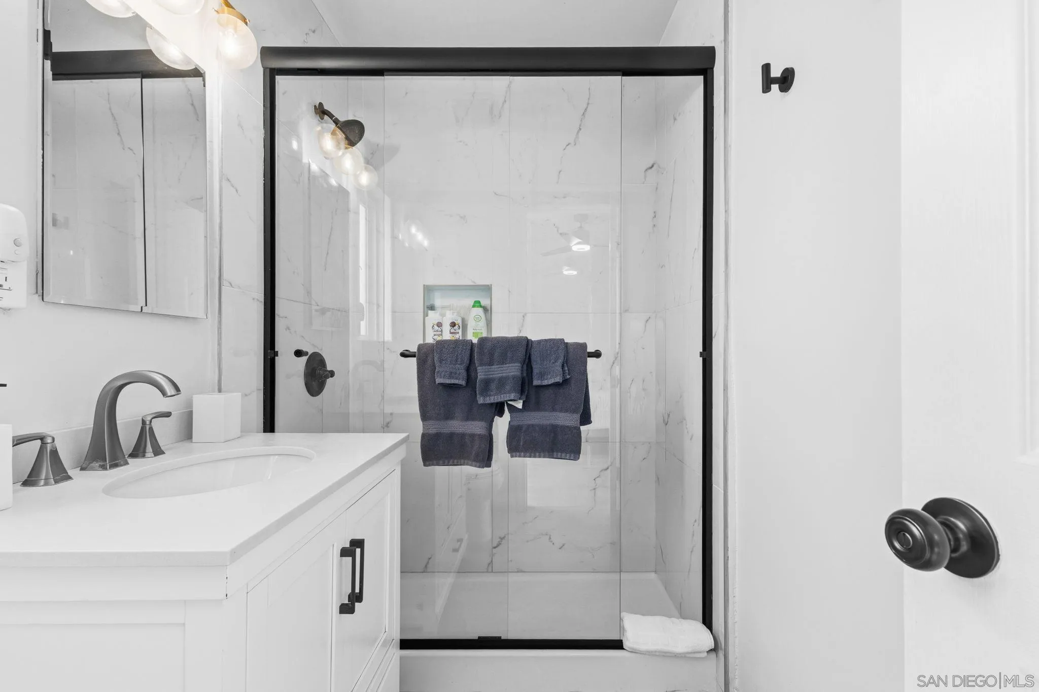 https://cdn.realtyfeed.com/cdn/127/260012465/e960a6ba4d835141060cfe15cc0e8cd3.webp