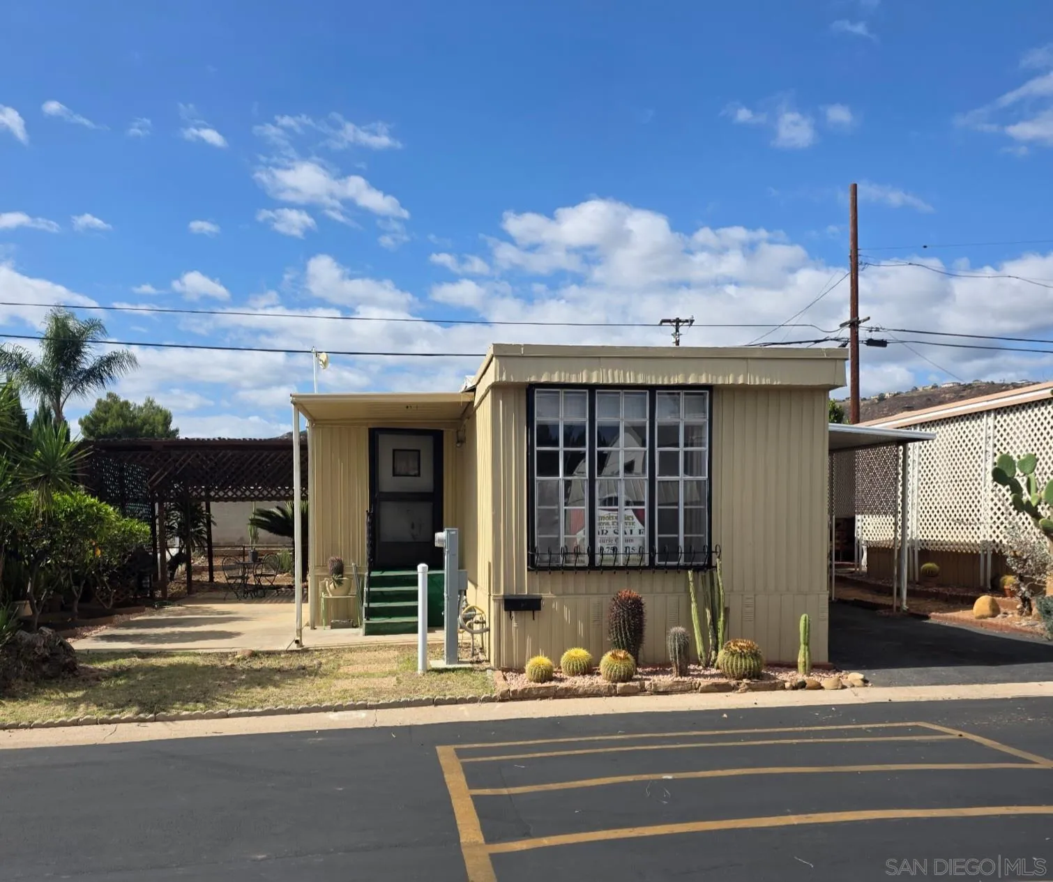 El Cajon, CA 92021