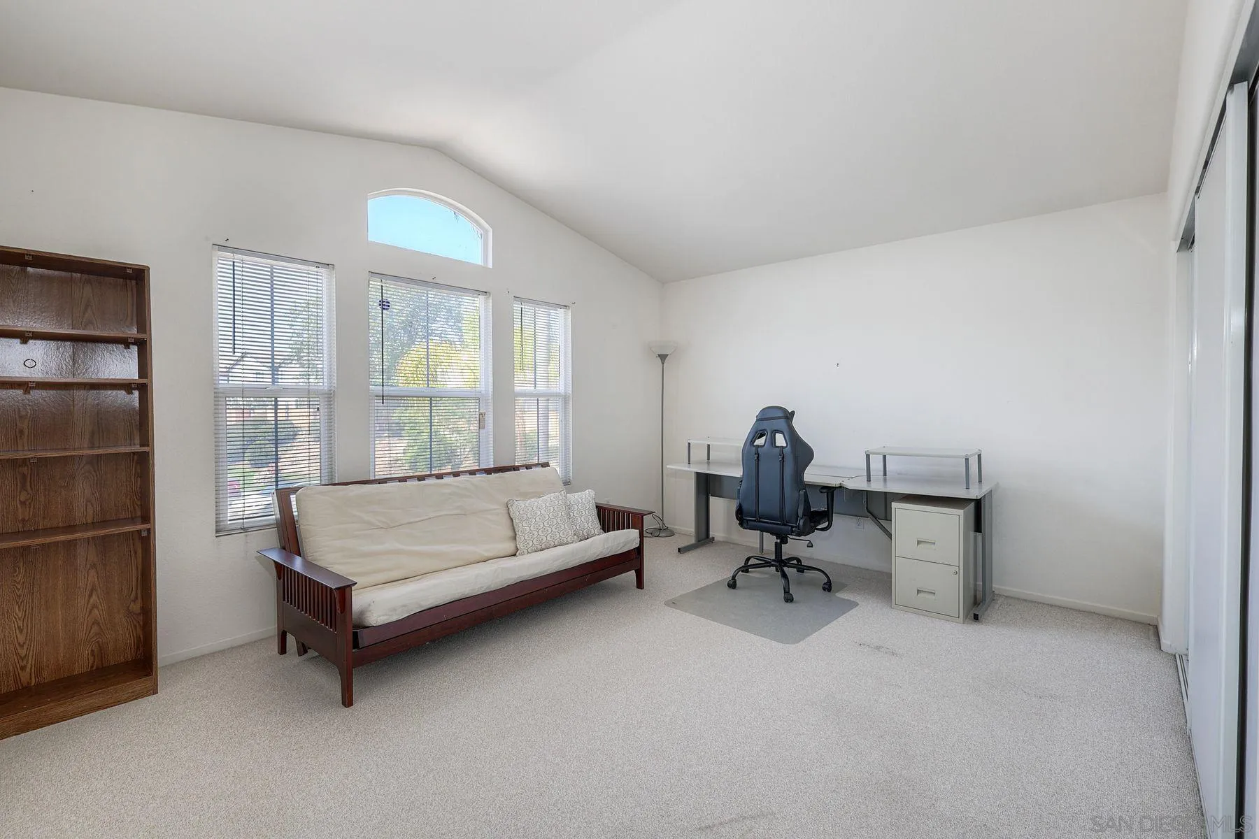 https://cdn.realtyfeed.com/cdn/127/260012467/35d6fefe39c407ce055d8fda60461b1e.webp