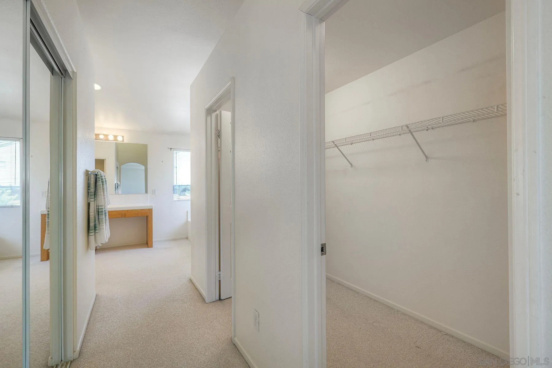 https://cdn.realtyfeed.com/cdn/127/260012467/6049d159b63f7839a0eb717a8bc54710.webp