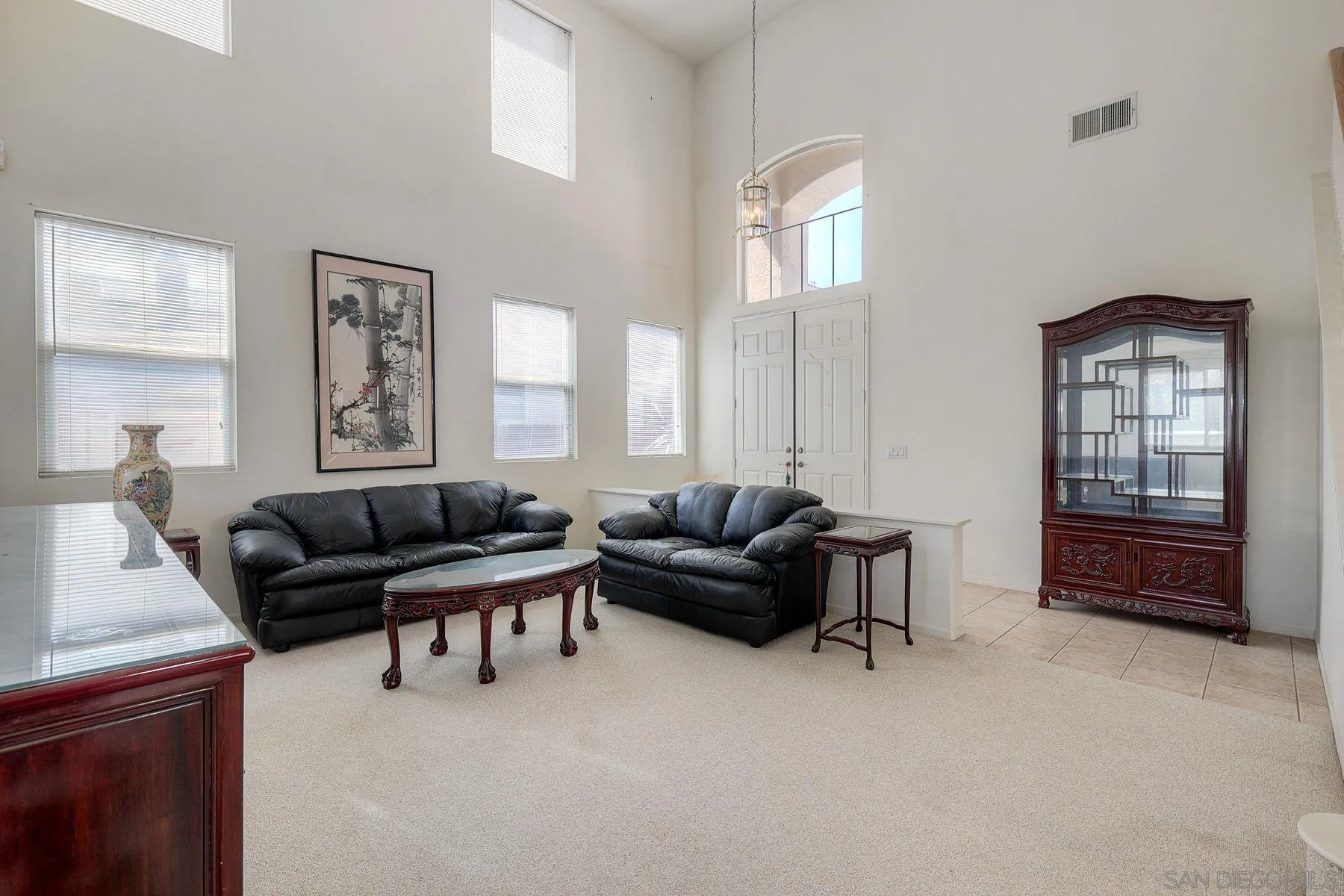https://cdn.realtyfeed.com/cdn/127/260012467/6ec23ce5637183bb596126d7f0061a5d.webp