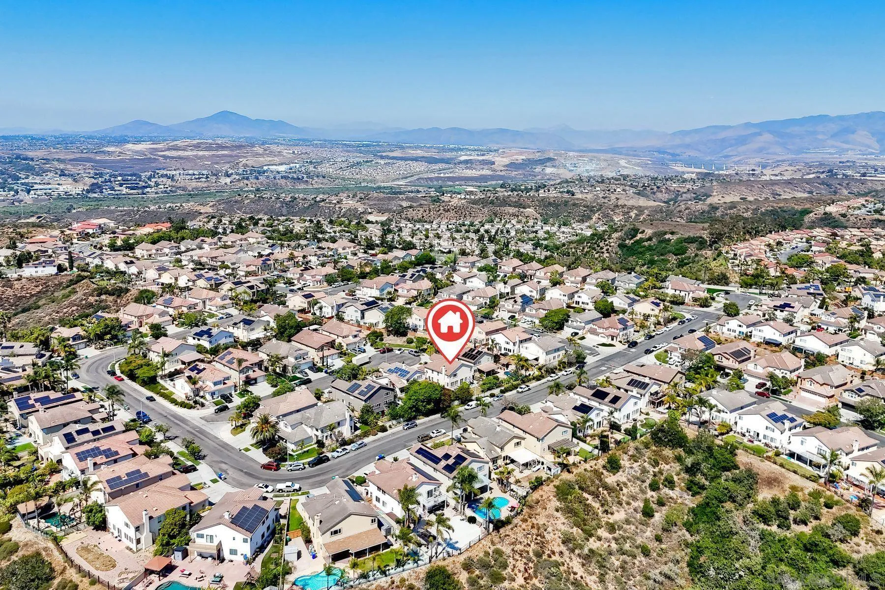 https://cdn.realtyfeed.com/cdn/127/260012467/d8767a82fdb92f268a66fde92df34d1b.webp