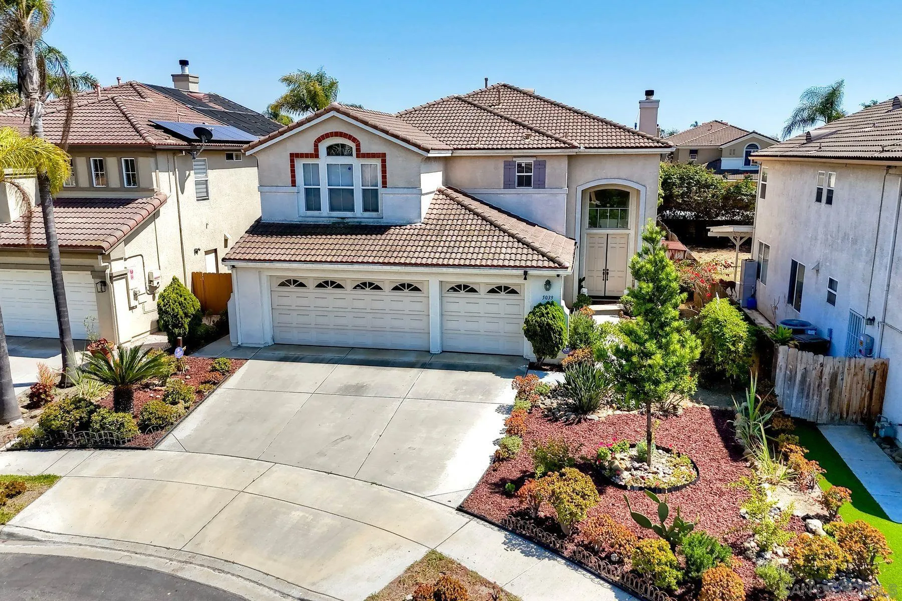 https://cdn.realtyfeed.com/cdn/127/260012467/ee74267eff35bc45a9bb873899aef816.webp