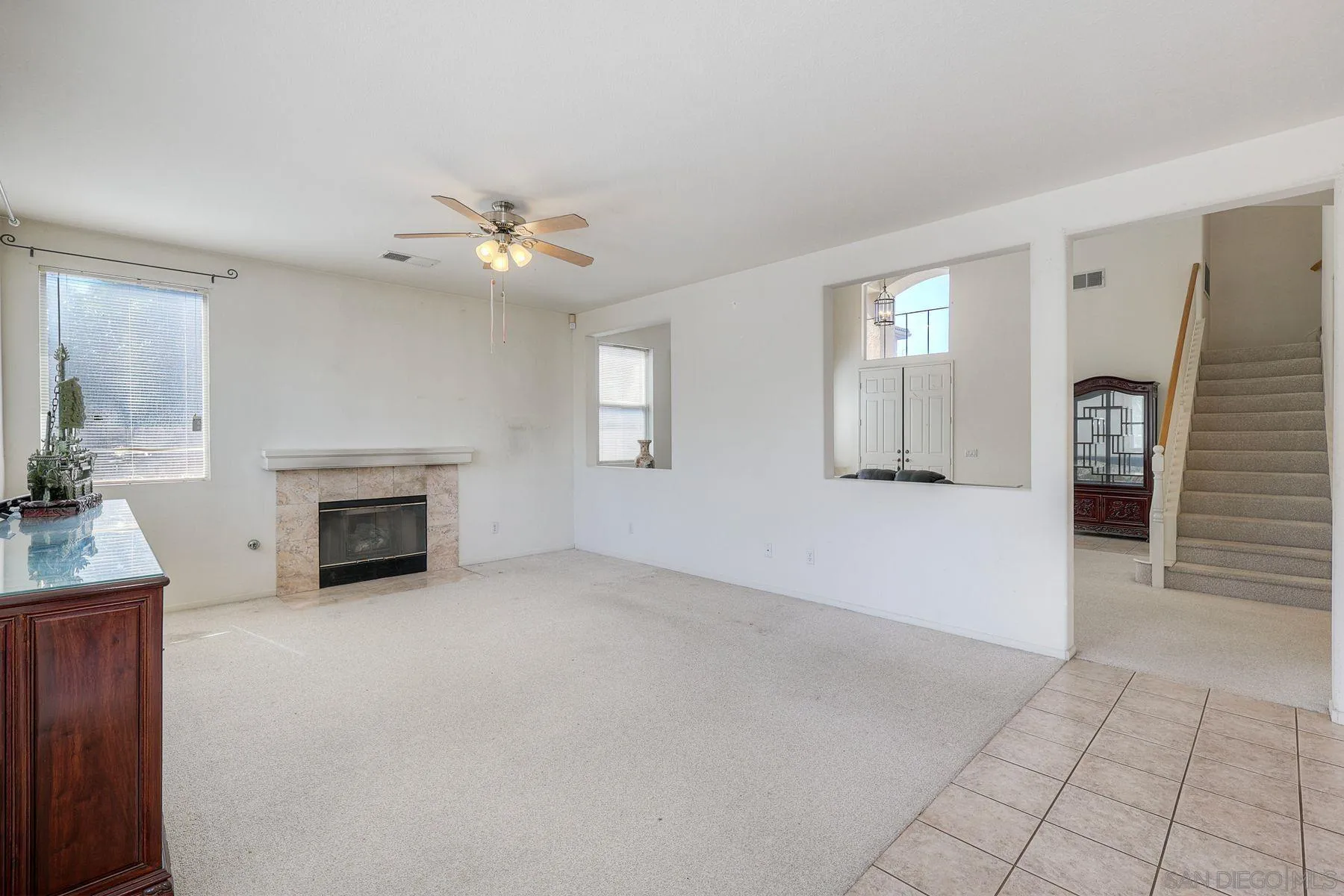 https://cdn.realtyfeed.com/cdn/127/260012467/fec8c30884079d4f8a6836cdaea4026d.webp