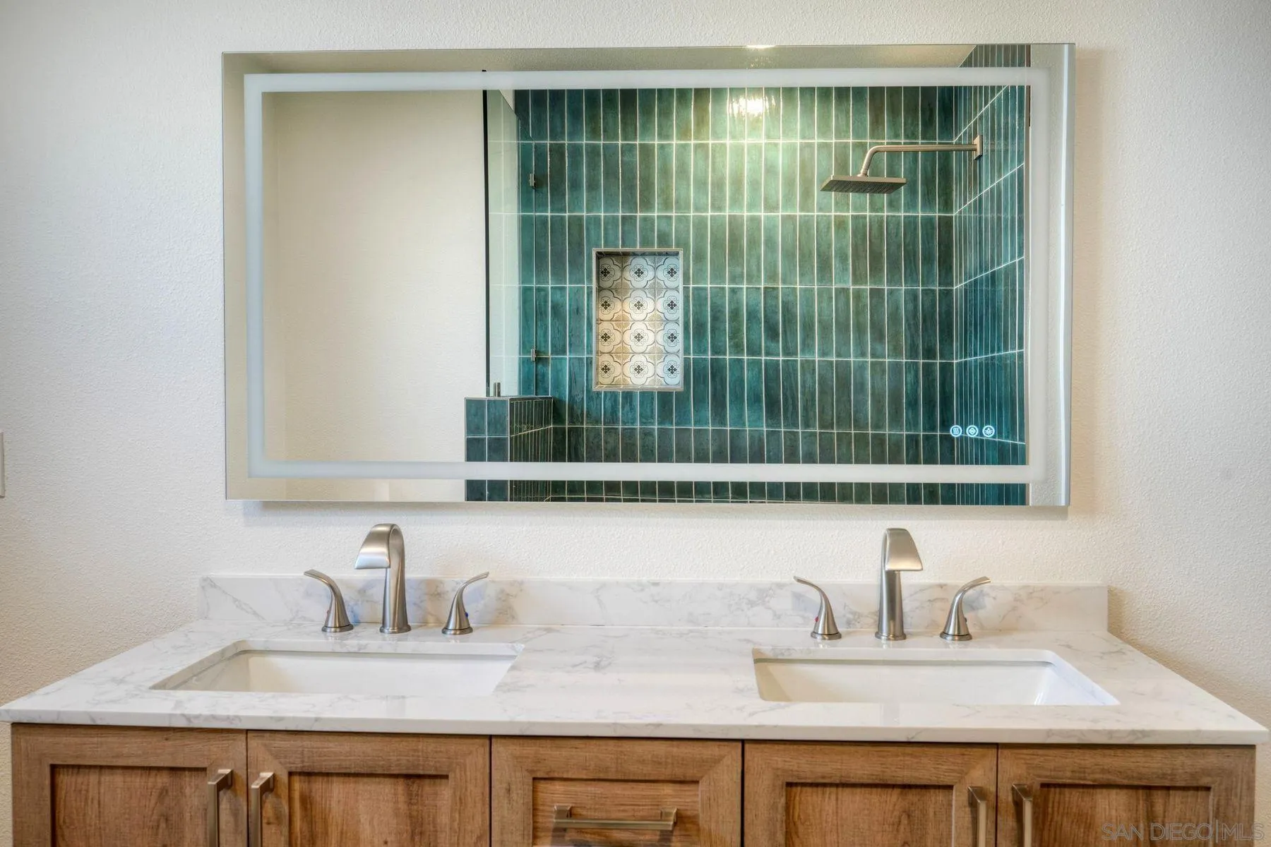 https://cdn.realtyfeed.com/cdn/127/260012468/7d6428ebd8cce223f19efc872c230bd0.webp