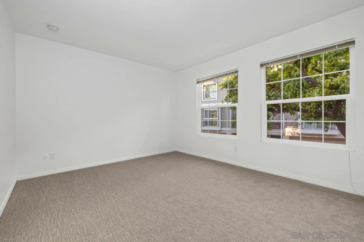 https://cdn.realtyfeed.com/cdn/127/260012469/c5f2db7c4d9da9d4c963accdca93eb4b.webp