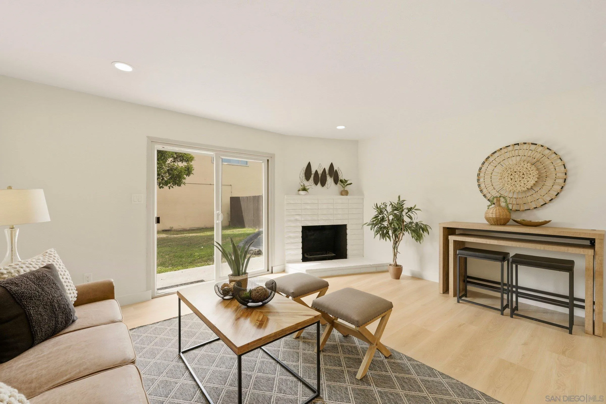 Photo #5: 260012473 Listing: Photo #5