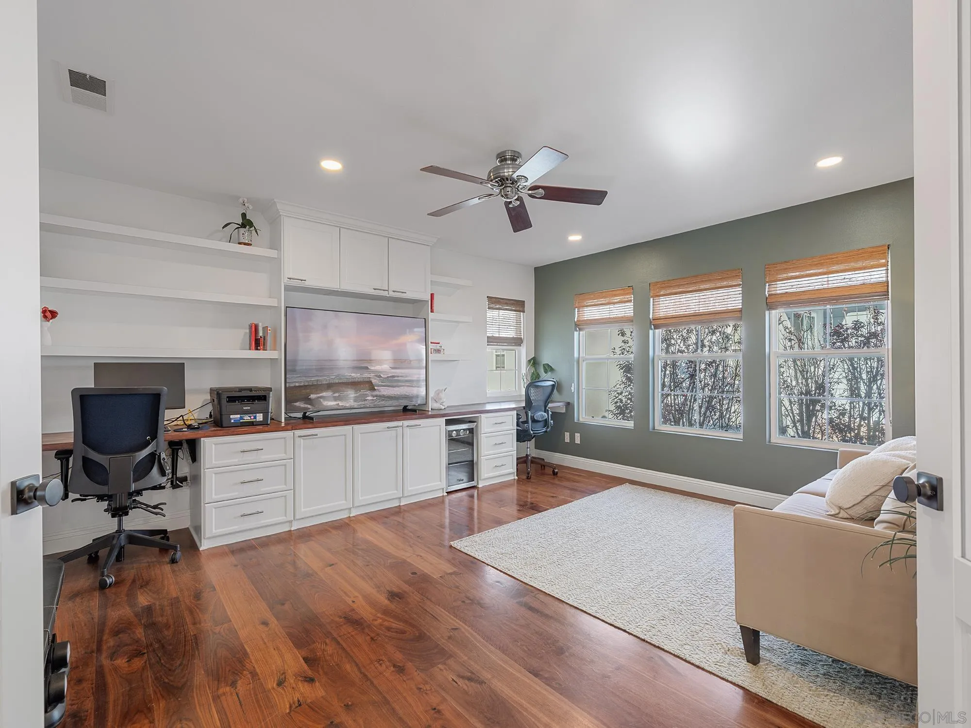 https://cdn.realtyfeed.com/cdn/127/260012474/9c7f3f744068e55bab46853d52951c9e.webp