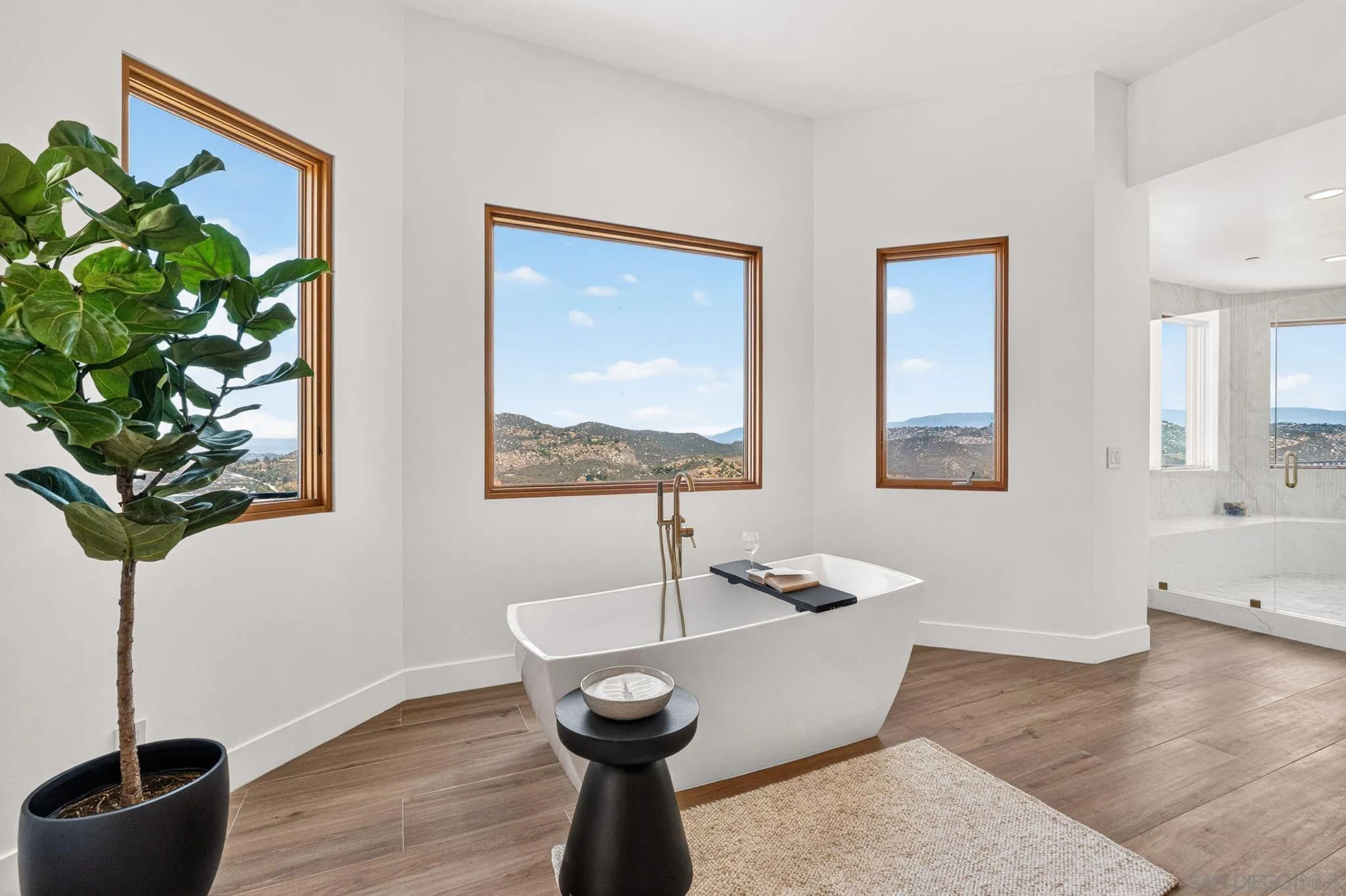 https://cdn.realtyfeed.com/cdn/127/260012476/0f19cafcd484e7f48788e365565eb111.webp
