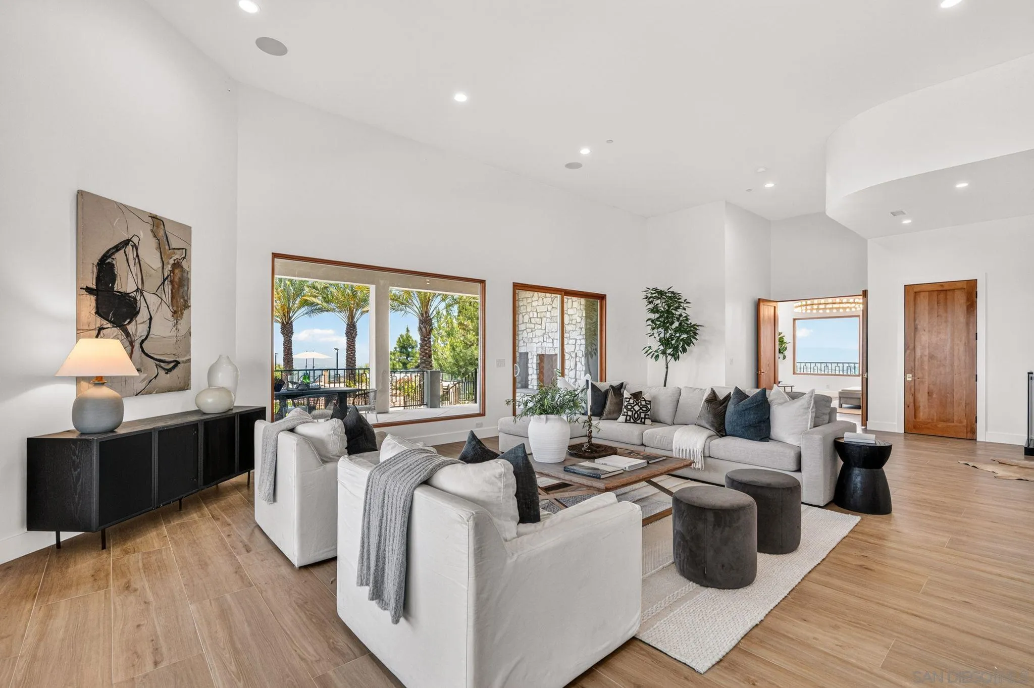 https://cdn.realtyfeed.com/cdn/127/260012476/d3dc6dea7df44b897d1c781bee4a756e.webp