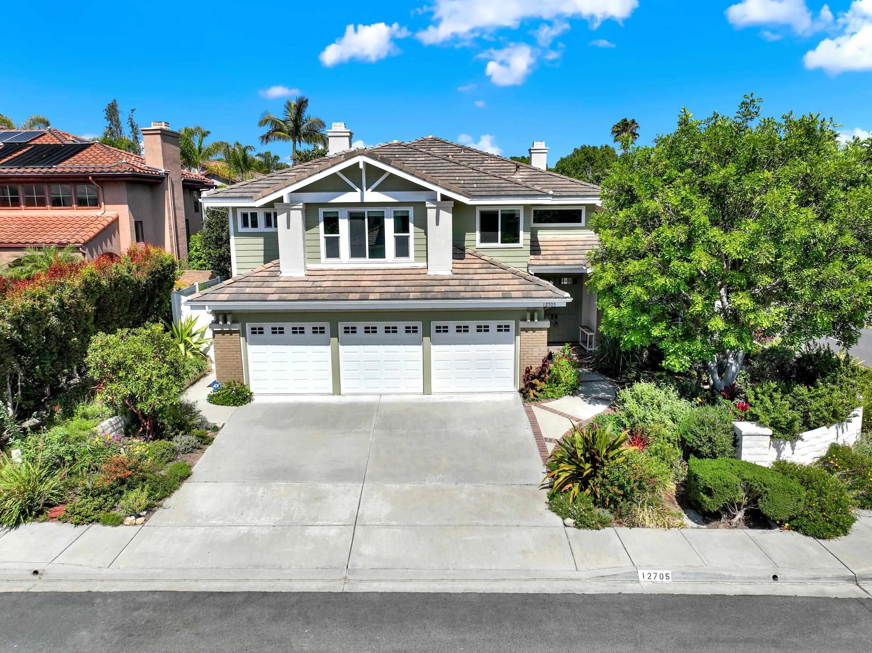 https://cdn.realtyfeed.com/cdn/127/260012489/376c46a2204541f0c76c6f8e2d0060d6.webp