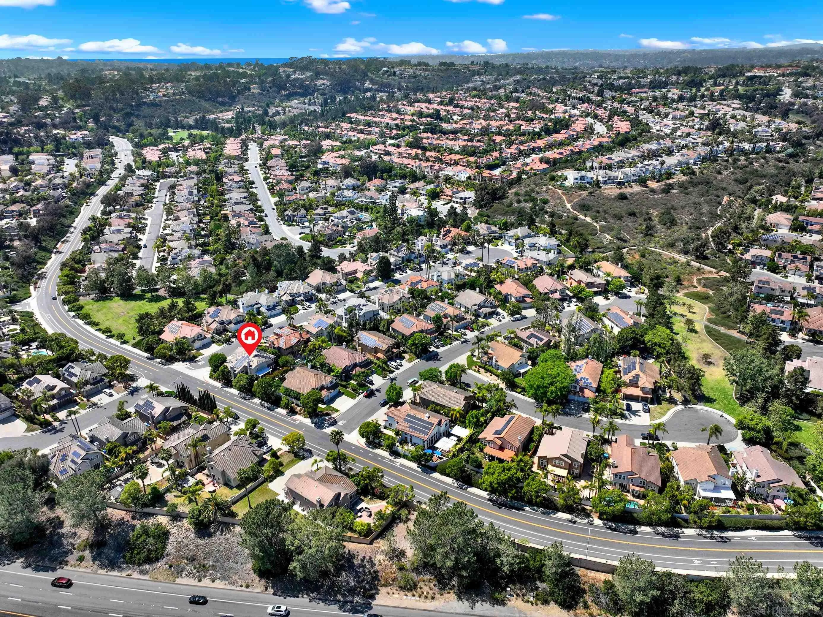 https://cdn.realtyfeed.com/cdn/127/260012489/401c77ca8349689375b229eb26a0d36d.webp